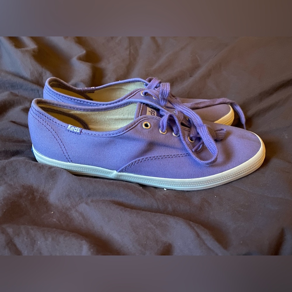 Purple casual shoes